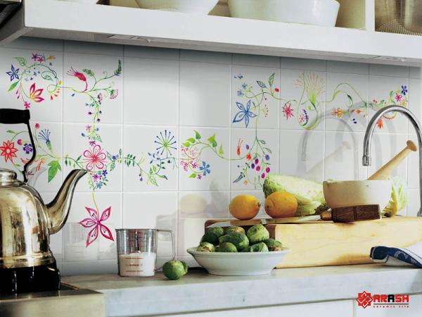 White tiles kitchen purchase price + photo